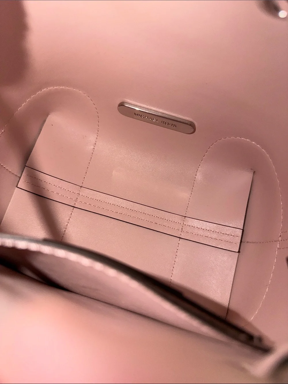 Michael Kors blush, pink pebble, leather Crossbody with adj/removable strap - Picture 9 of 12